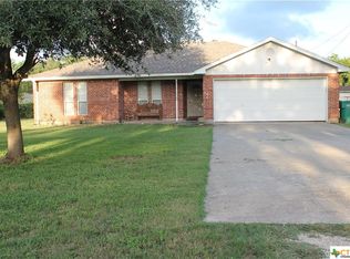 704 Duck Dr, Victoria, TX 77905