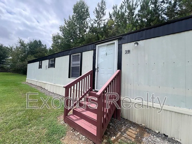 39 Quiet Country Ln