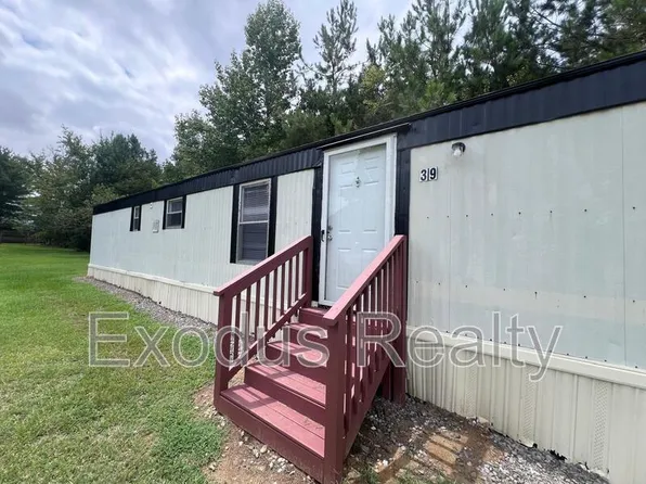 39 Quiet Country Ln, Sanford, NC 27332
