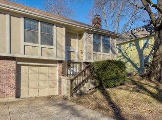 4608 Wyoming St, Kansas City, MO 64112