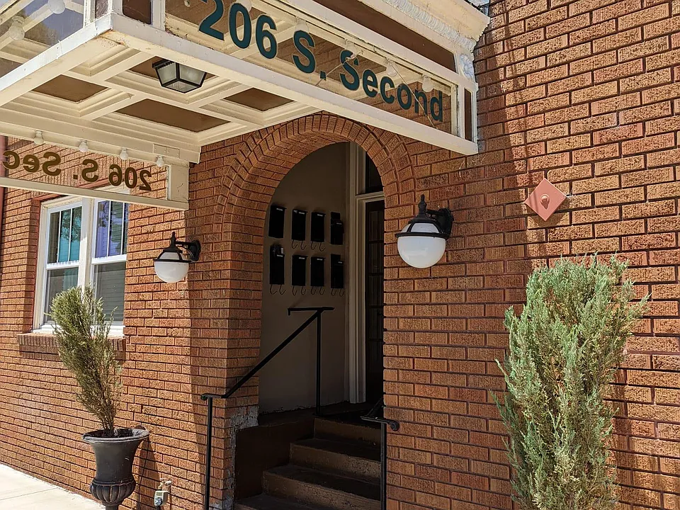 206 S 2nd St #8