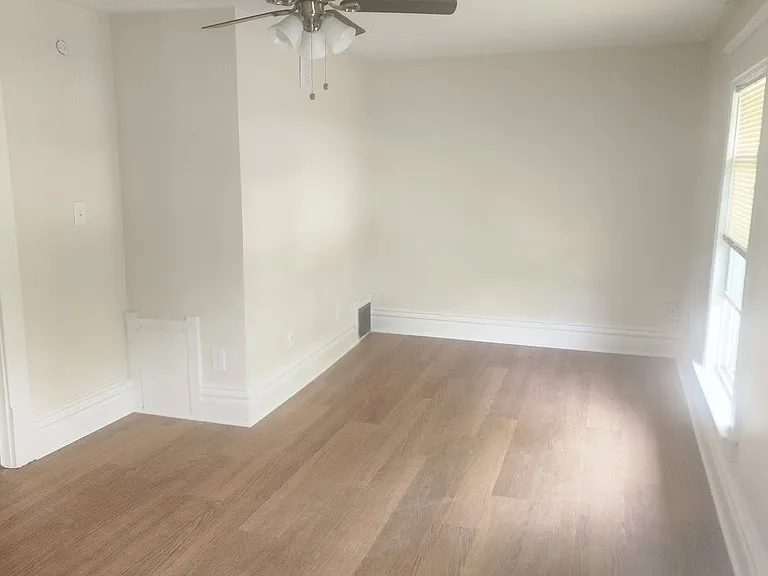1116 Hickory St — Photo 4