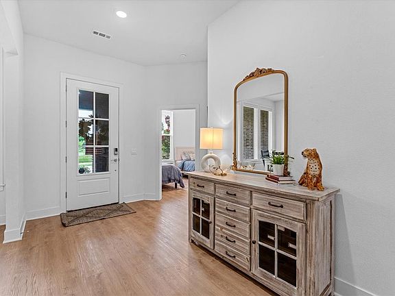5th image of 2915 S Cobalt Ave