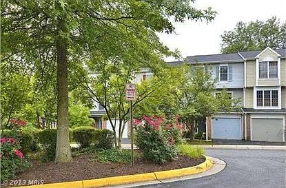 2nd image of 8 Cottonwood Ct