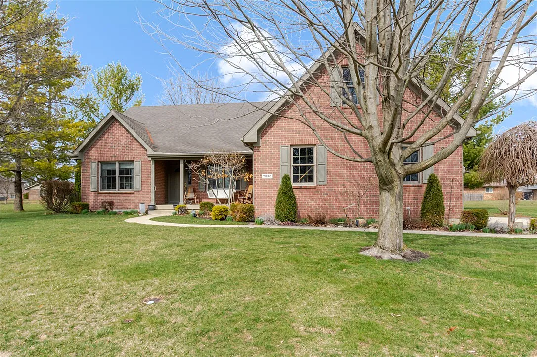 7335 Melinda Dr photo 1