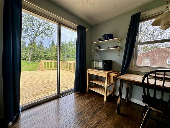 5th image of 716 McBryde Dr