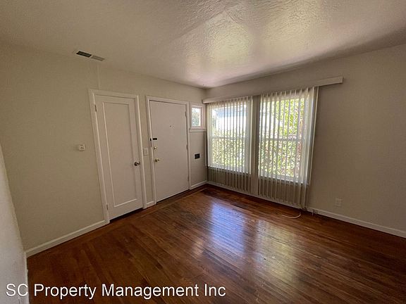 4th image of 541 Jackson Ave #543