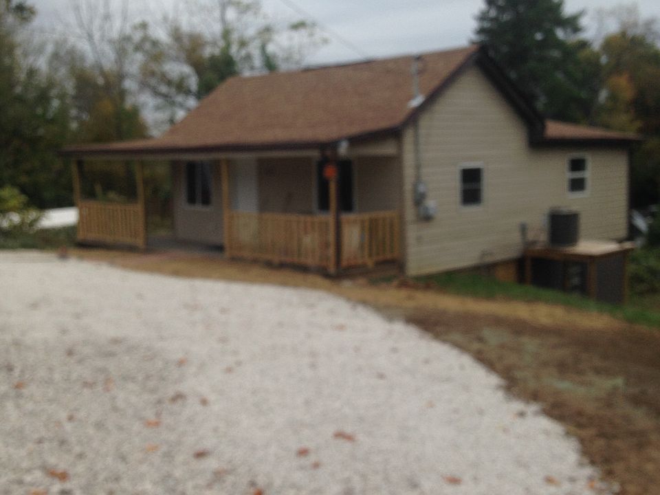 1st image of 137 Leeward Ave