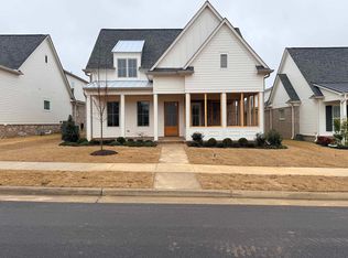 2120 Greenbrier Lakes Blvd N, Piperton, TN 38017