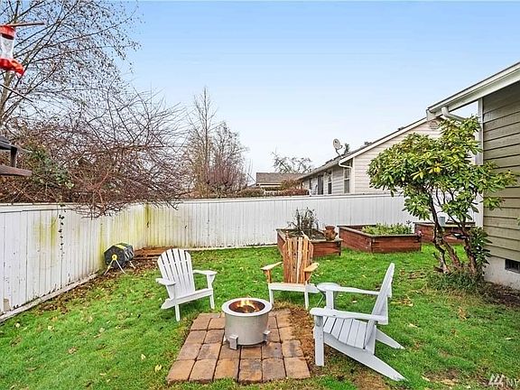 4th image of 2740 Sylvan Dr W