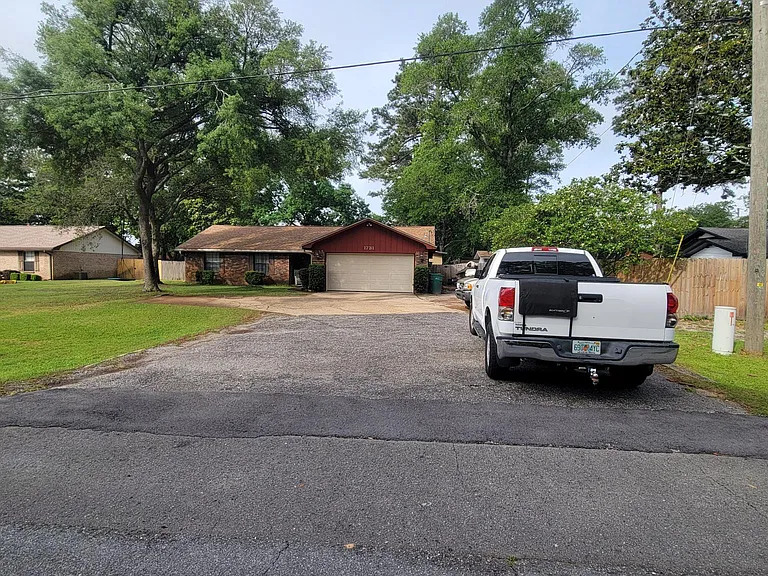 1731 Bayshore Dr — Photo 4