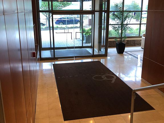 3rd image of 60 Parkway Dr E APT 15L