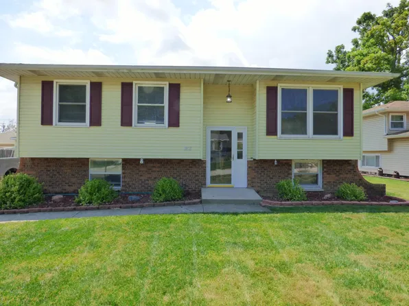 2821 Walnut Ln, Hobart, IN 46342