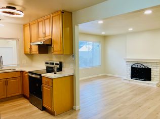 4425 Hoen Ave, Santa Rosa, CA 95405