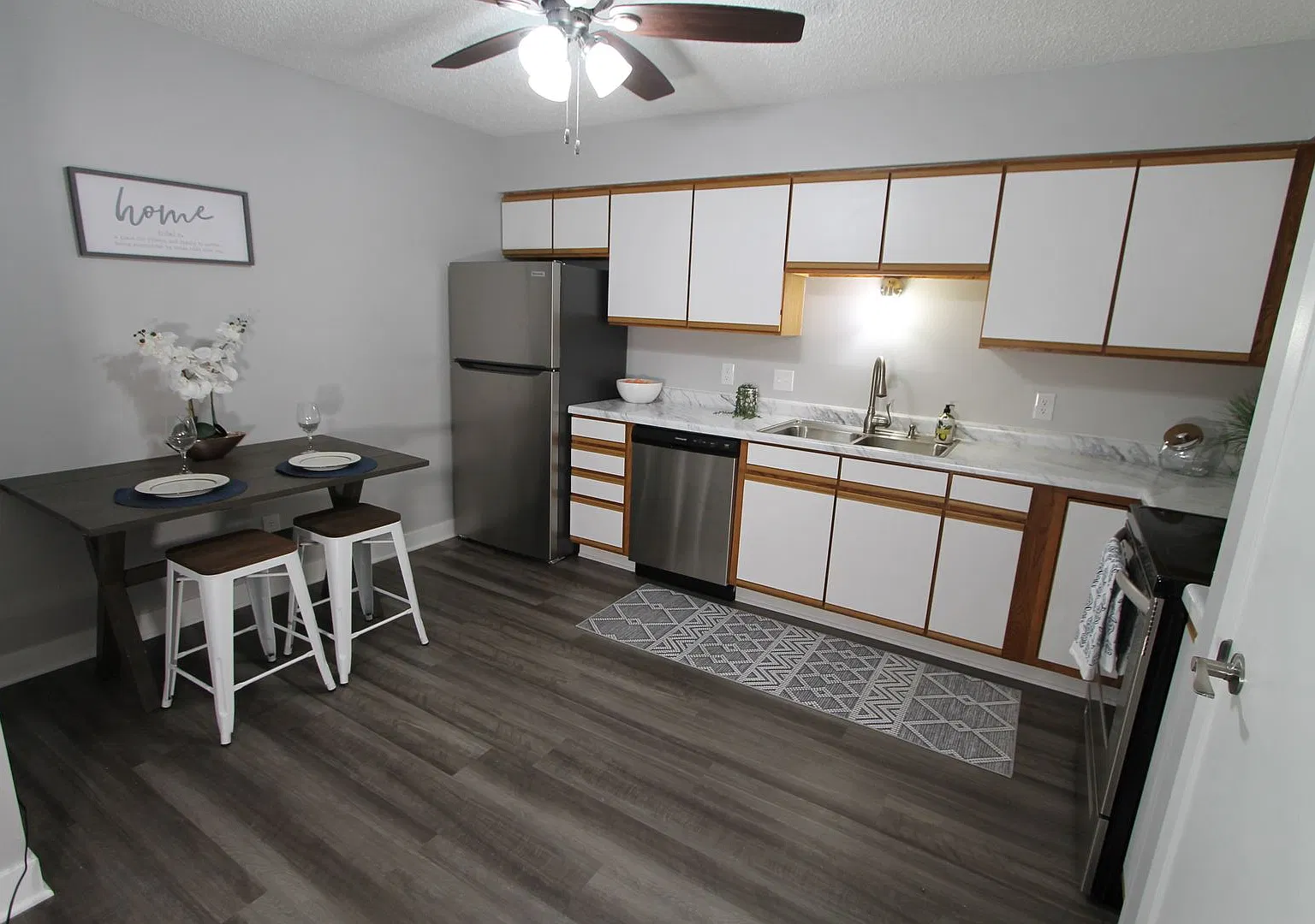 The Cumberland of Columbus. Modern look in a convenient location 1 & 2 bedroom apartments. Pet fr... — Photo 3