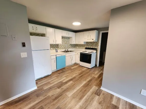 Robert Drive Apartments