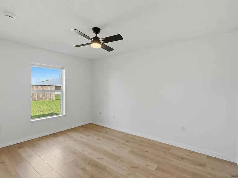 3124 SW Armucher St — Photo 30