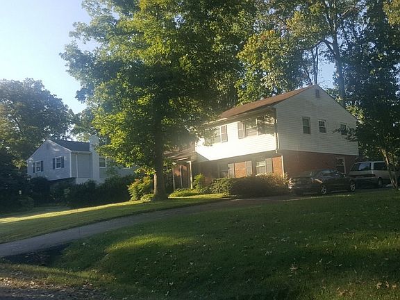 2nd image of 9307 Westmoor Dr
