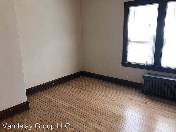 5th image of 901 E Center St #8369702
