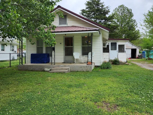 220 J St NW, Miami, OK 74354