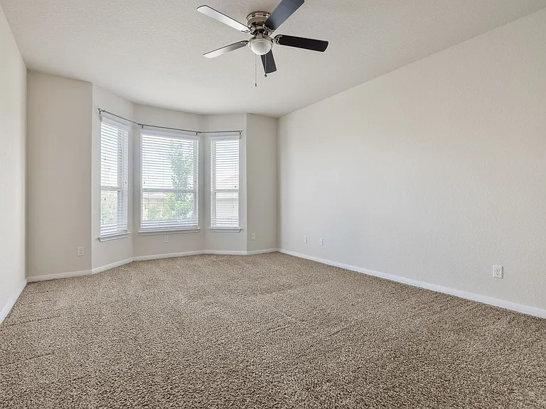 5489 Cypress Point — Photo 10