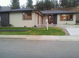 607 W Willapa Ave, Spokane, WA 99224
