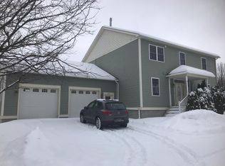 921 Dorset St, South Burlington, VT 05403