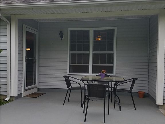3rd image of 1105 Village Green Cir #1105