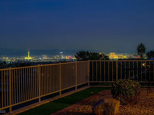 10712 Button Willow Dr, Las Vegas, NV 89134