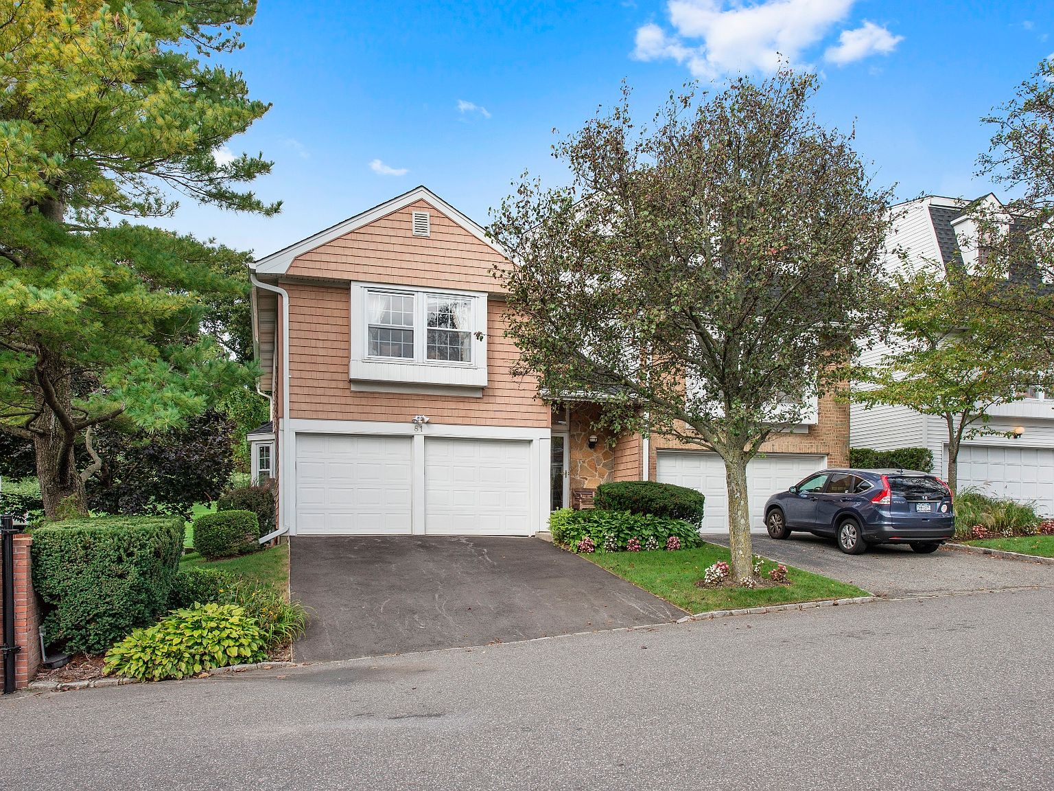 81 Hidden Ridge Dr, Syosset, NY 11791 Zillow