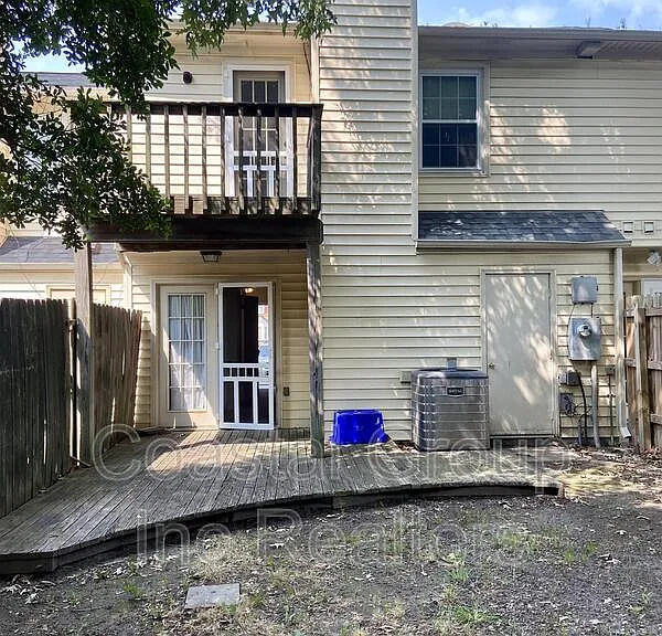 910 Jay Are Ct — Photo 24