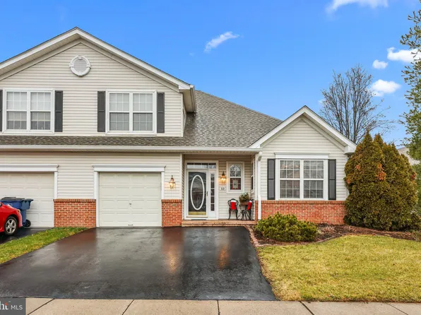 33 Goldfields Ave, Langhorne, PA 19047