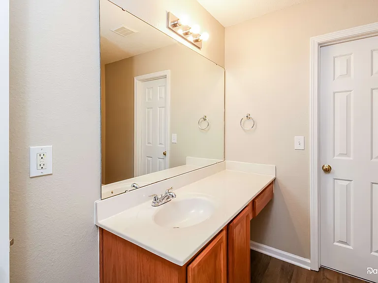 9 Loxwood Ct — Photo 9