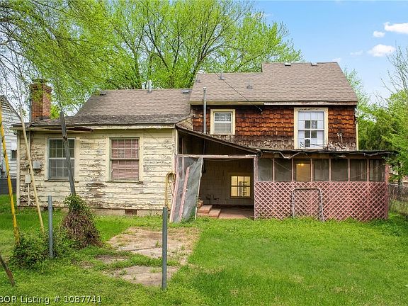 2nd image of 4006 Chaffee Dr