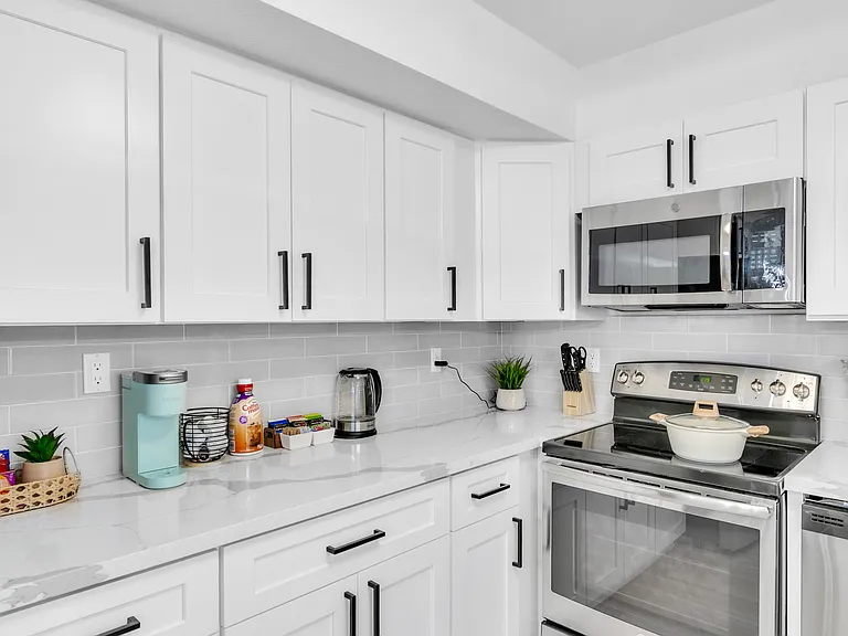 3930 University Center Dr — Photo 14