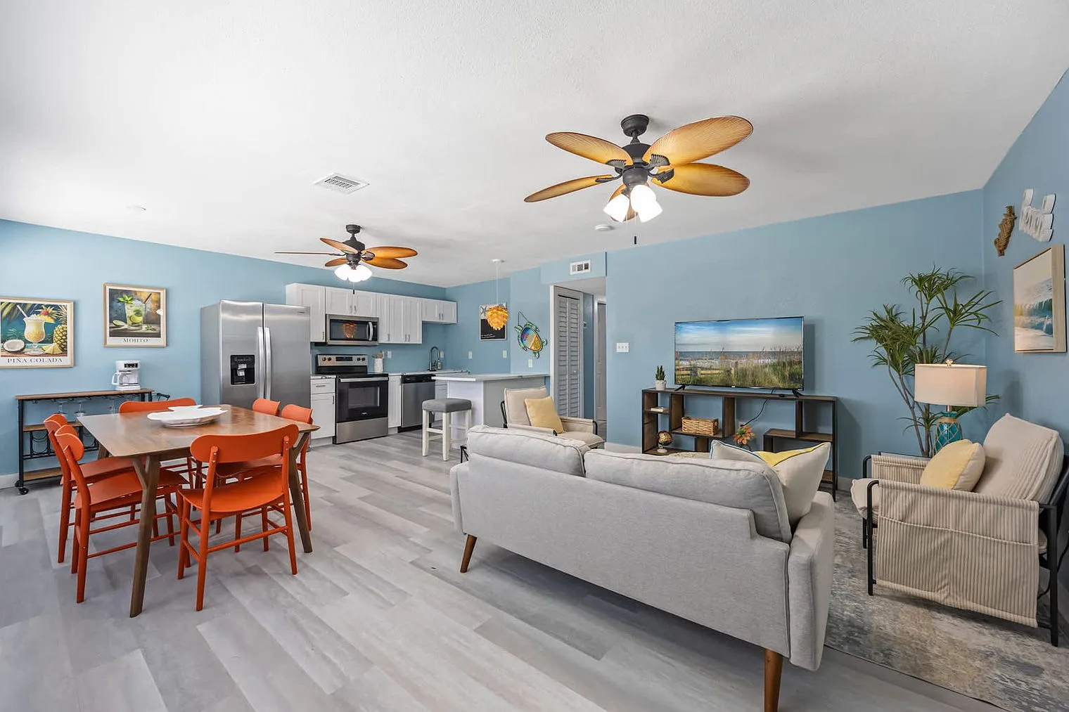5 bed, 4.0 bath, 699 sqft, $8,825 — Photo 2