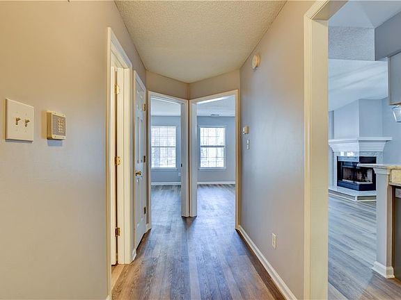 2nd image of 717 Inlet Quay APT G