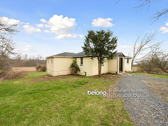 3rd image of 33 Lansingville Rd