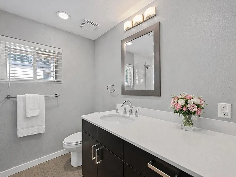 3108 Fontana Dr — Photo 4