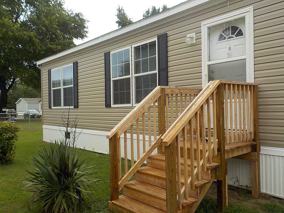 1st image of 241 N Cypress Ct #241