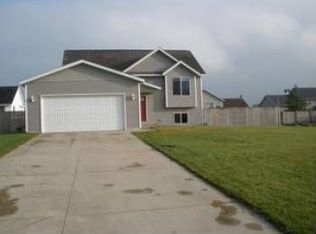 10964 Summerlin Ct, Holland, MI 49423