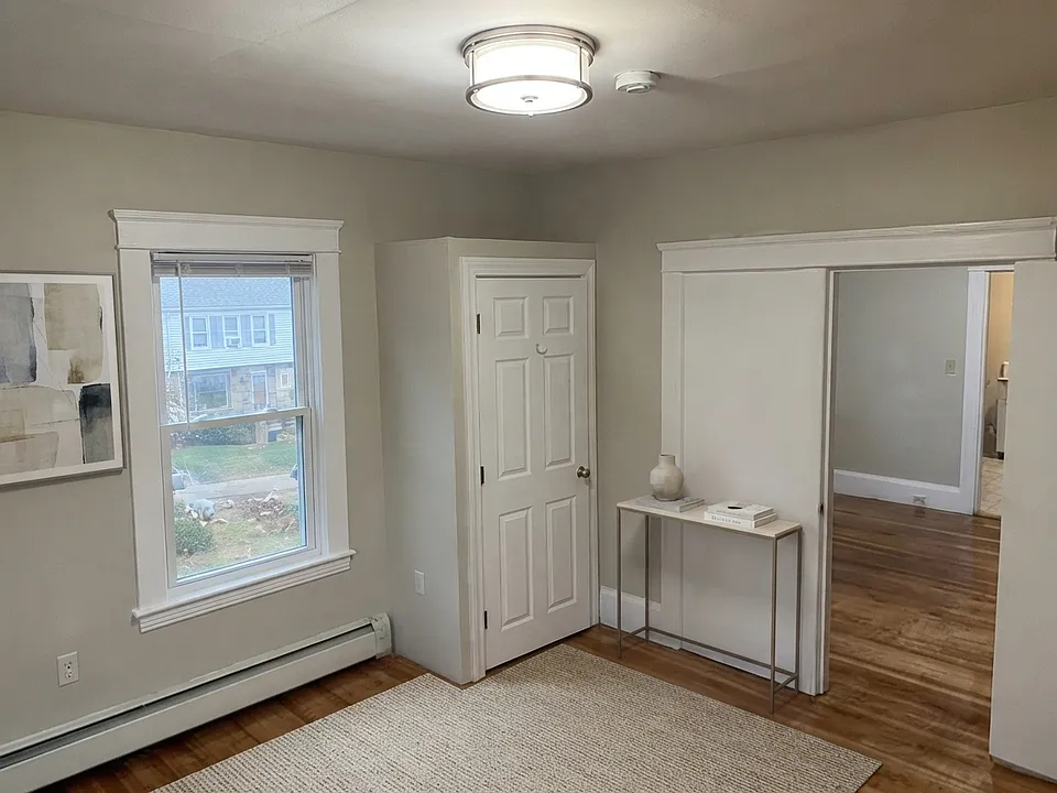 14 Catharine St #1