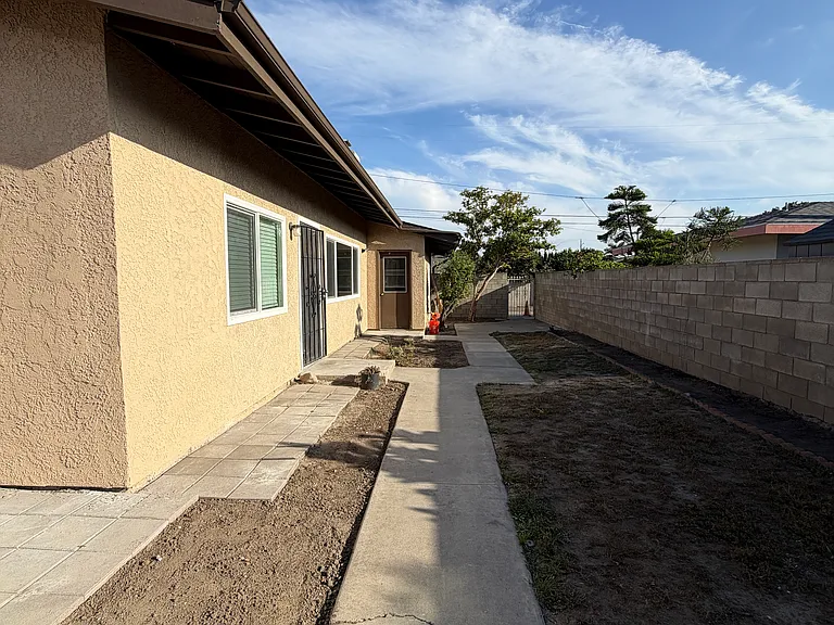 9102 Central Ave #B — Photo 8