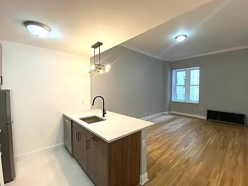 6 W 75th St #3B Photo 1