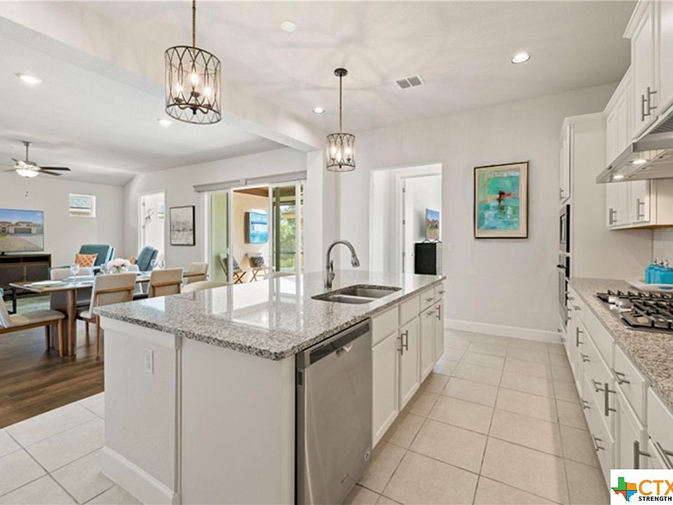 1st image of 208 Cruising Oak St