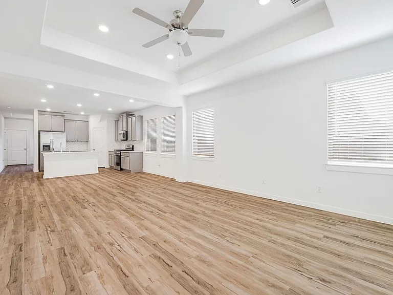 21647 Alberta Forest Cir — Photo 11