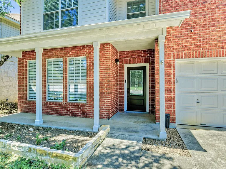 22503 Madison Park — Photo 4