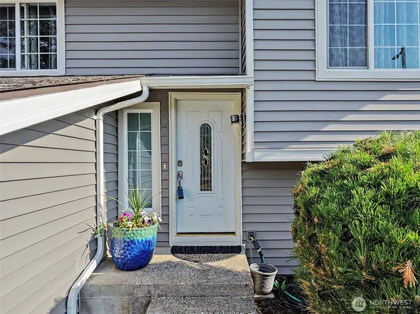 6721 20th Street NE, Tacoma, WA 98422