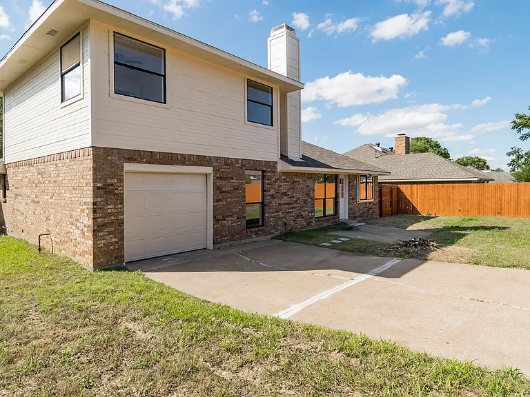 6536 Bronze Leaf Dr — Photo 28