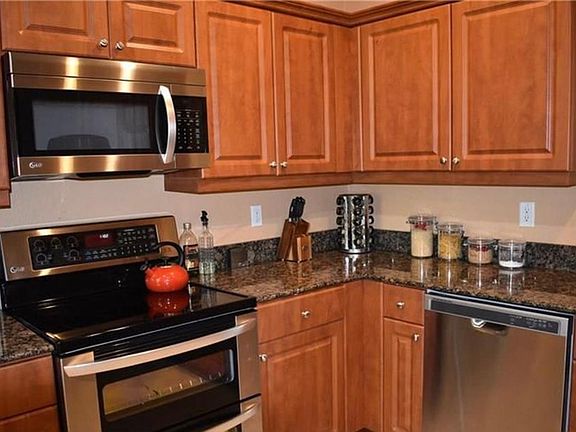 4th image of 5102 Madison Lakes Cir W